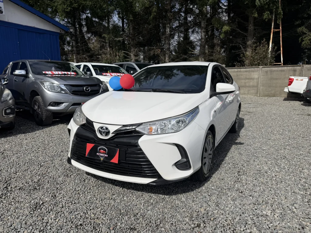 TOYOTA YARIS E AT 2022